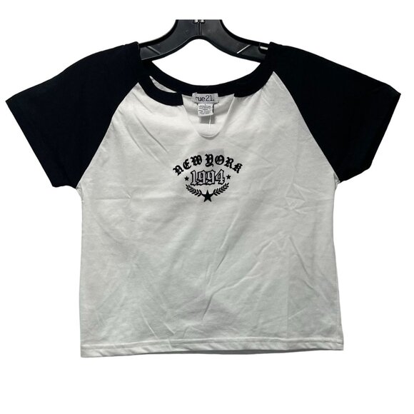 Rue 21 - Women's Short Sleeves T-Shirt - Graphic Tee - White - Large - Picture 1 of 12